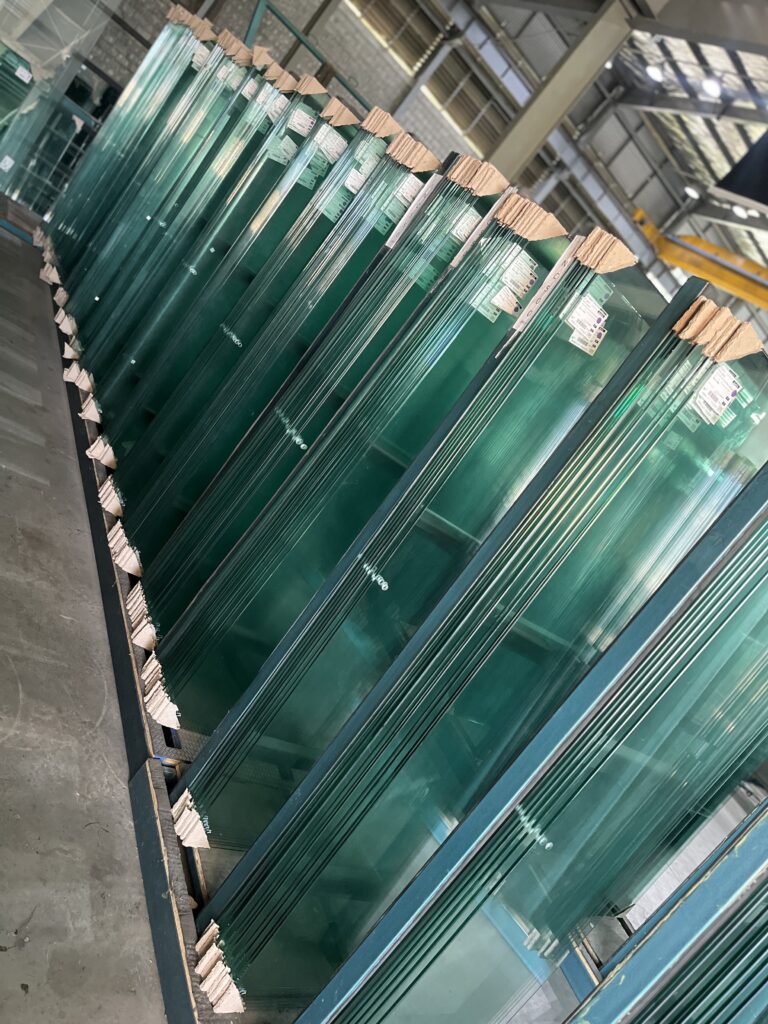 PVGLASS: nossa marca em vidros temperados de segurança - Portal Vidros vidros PVGLASS